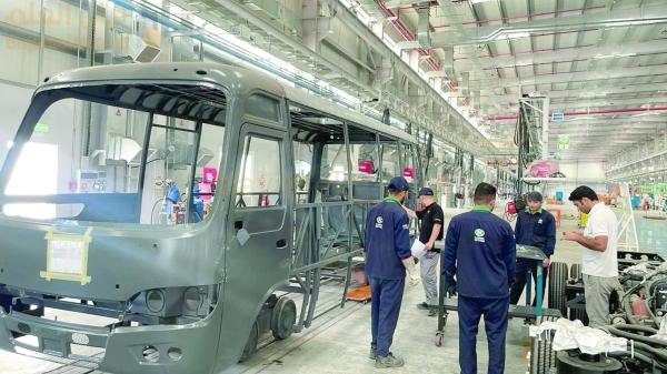 “كاروا موتورز” تبدأ العمل على طلبية 5000 حافلة مدرسية