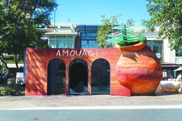 أمواج تفتتح متجرًا مؤقتًا في ذا جروف لوس أنجلوس