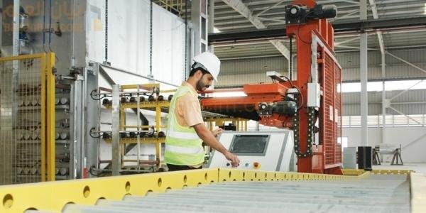 قطاع التصنيع من بين القطاعات الأكثر أداءً في الخطة الخمسية