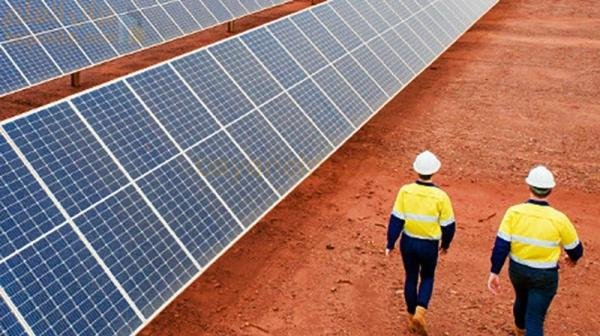 “عمان للطاقة” تستهدف محطة للطاقة الشمسية بقدرة 35 ميجاوات لتشغيل أصول المنبع في سلطنة عمان