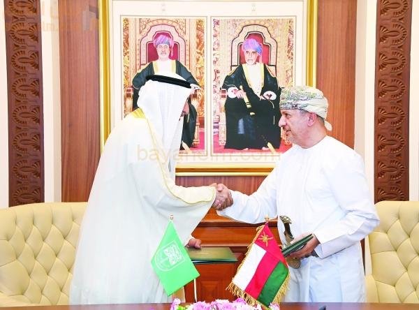 توقيع اتفاقية إنشاء فرع يو تي أس بمسندم