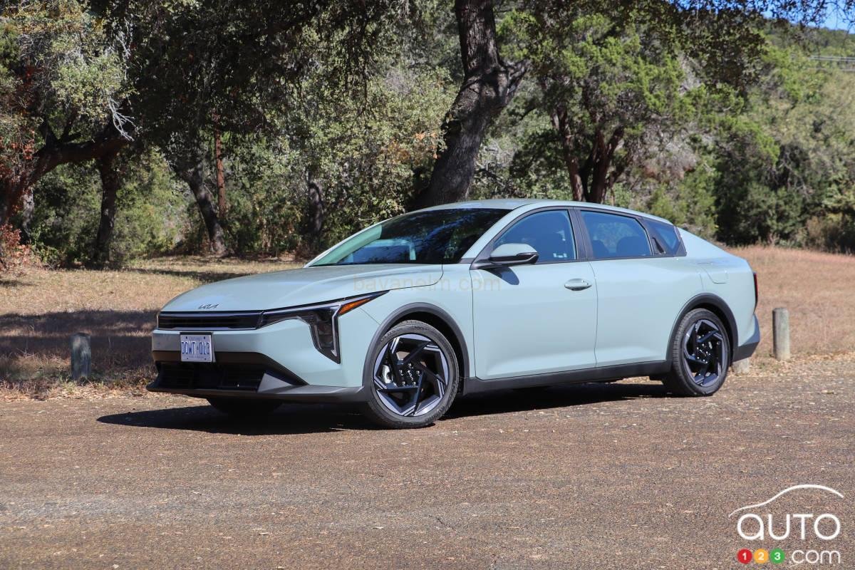 كيا K4 2025 قيادة أولى | تقييمات السيارات