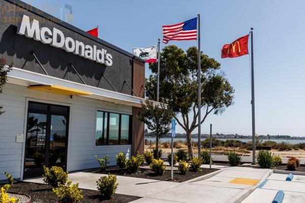 ماكدونالدز تسعى لحل أزمة الإشريكية القولونية