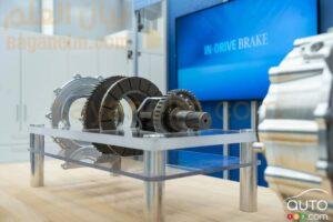mercedes-benz-in-drive-brake-system_002fr.jpg