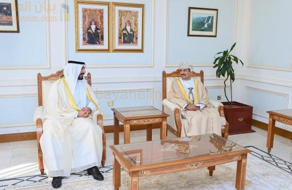وزير الإعلام يستقبل مسؤولاً خليجياً