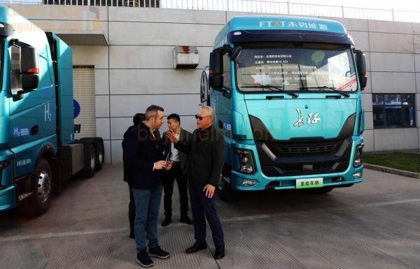 مذكرة تفاهم بين السلطنة والصين بشأن شاحنات خلايا وقود الهيدروجين