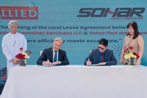 ميناء صحار يوسع عملياته بمستودع حاويات جديد