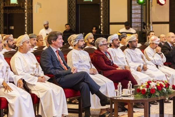 الاستثمار الأجنبي المباشر الأمريكي في سلطنة عمان يتجاوز 13 مليار دولار مدعوما باتفاقية التجارة الحرة