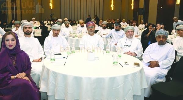 وزارة العمل تطلق 45 ميزة جديدة لـ “إجادة”.