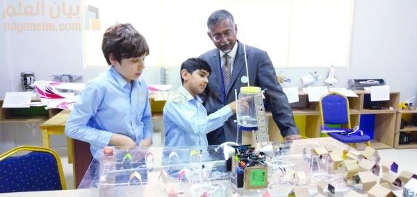 تحتاج المدارس والكليات إلى إيلاء المزيد من الاهتمام للعلوم والتكنولوجيا والهندسة والرياضيات