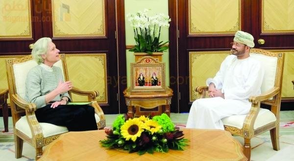 جلالة الملك يتلقى رسالة من المستشارة الألمانية