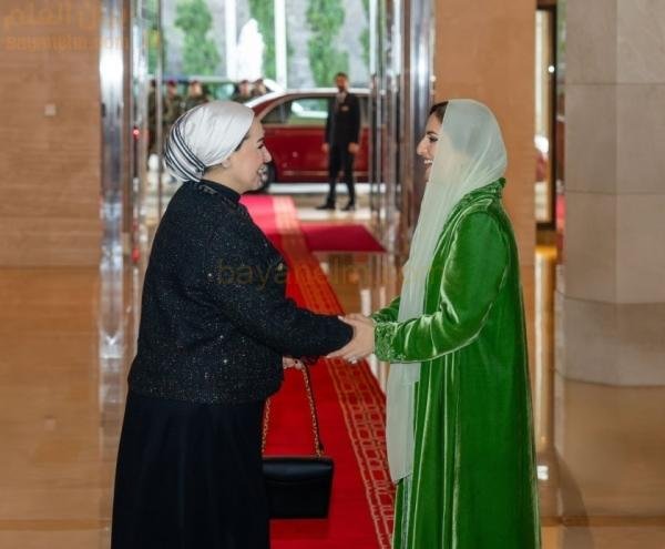 سيدة مصر الأولى تختتم زيارتها لسلطنة عمان