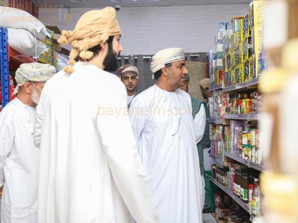 رئيس سلطة الائتلاف المؤقتة يتفقد أسواق محافظة الظاهرة