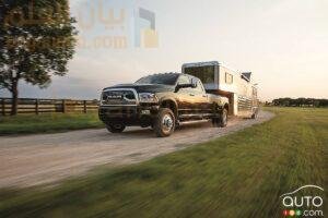 ram_3500_limited_crew_cab_2017_001fr.jpeg